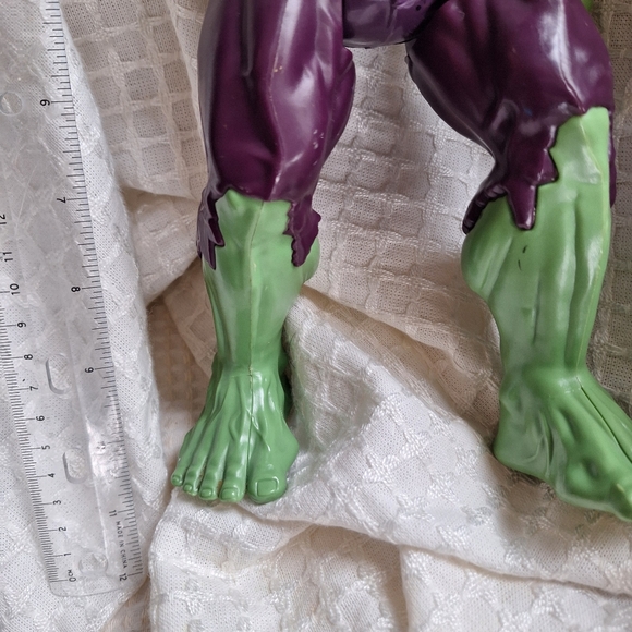 2pc Bundle 18in King Kong 11in Incredible hulk toy Figurine Boy Mancave - Picture 7 of 7